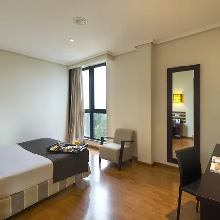 Hotell Exe Auriense 4*