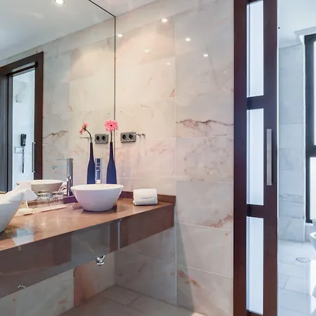 Hotell Exe Auriense 4*